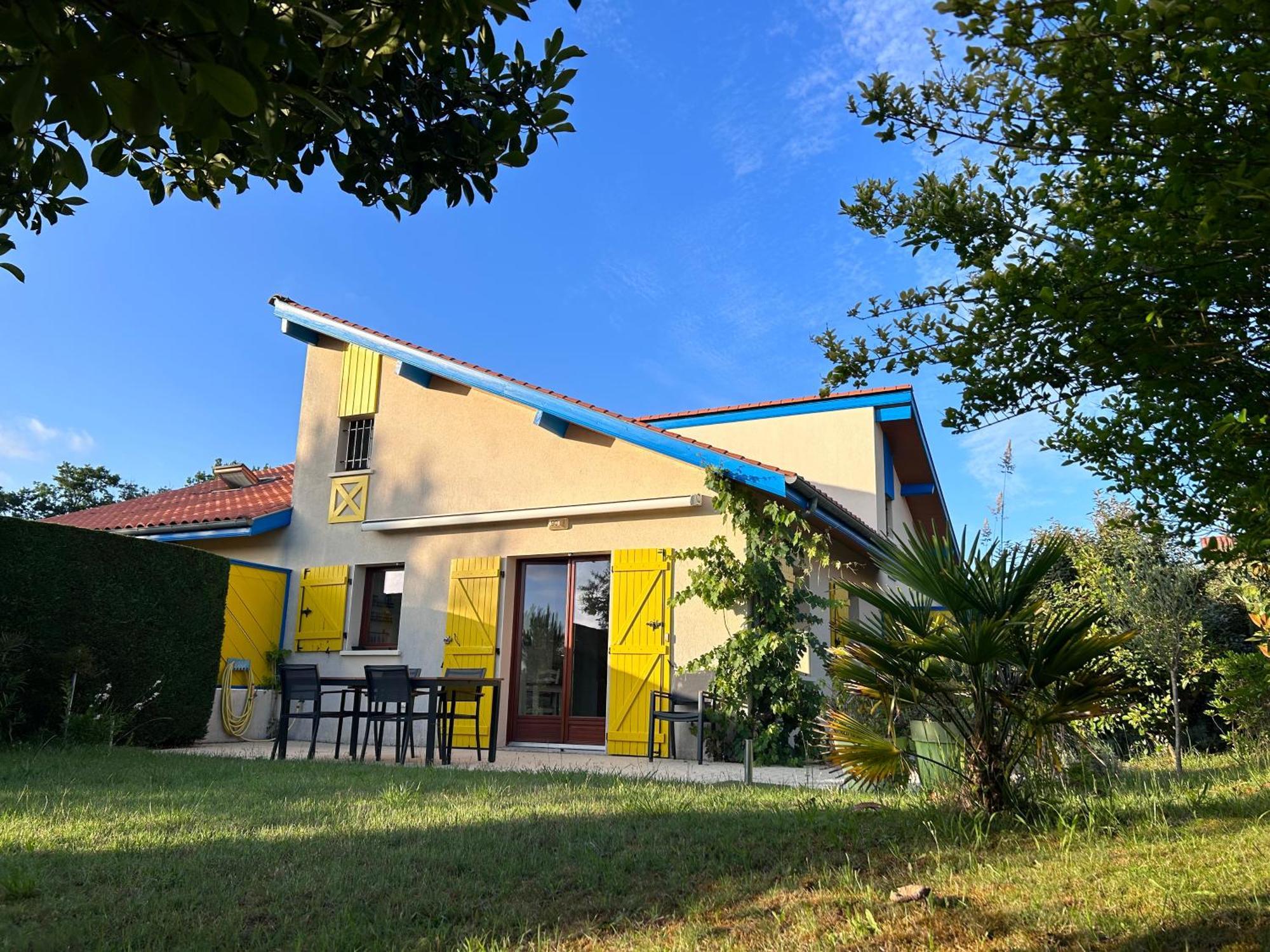 Jolie Maison De Vacances Avec Terrasse Et Jardin Saint-Julien-en-Born Kültér fotó