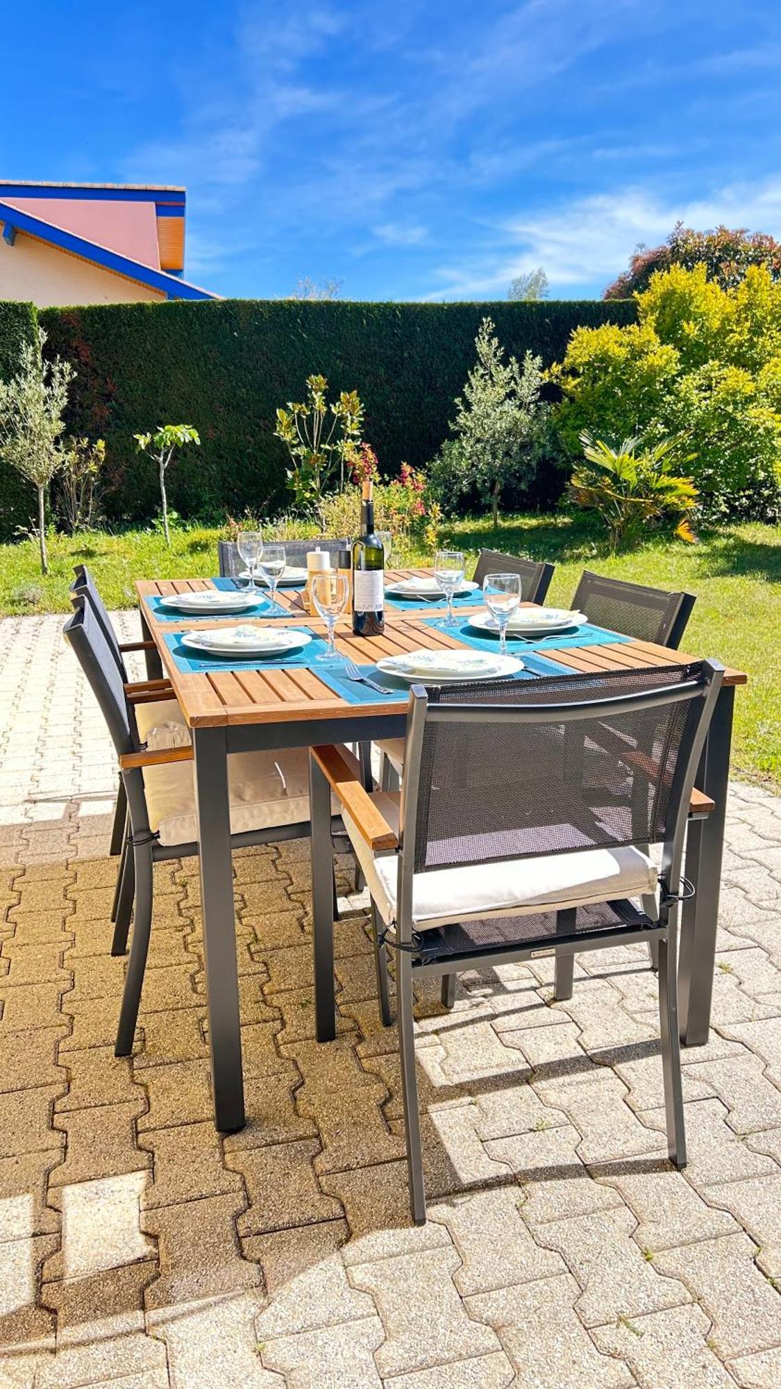Jolie Maison De Vacances Avec Terrasse Et Jardin Saint-Julien-en-Born Kültér fotó